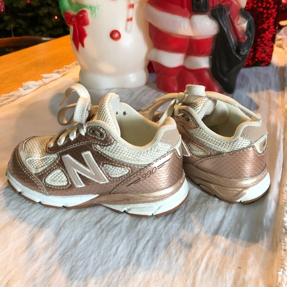 New Balance toddler size 7 tennies